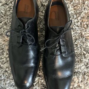 Johnston & Murphy Classic Black Oxfords